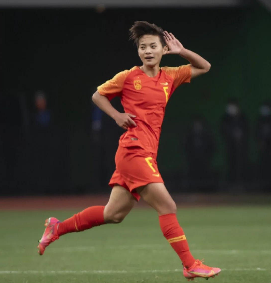 关于瑞典队女足技高一筹，接连获胜的信息